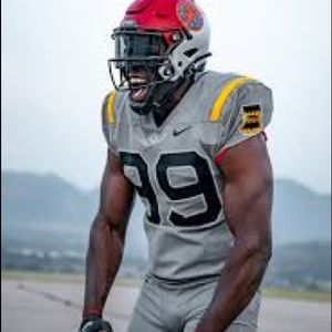 Meet your Posher, Akiel